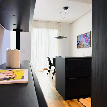 Comecasa Porta Romana Terraced& Palestra Apartment *