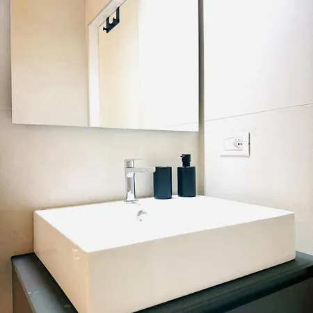 Comecasa Porta Romana Terraced& Palestra Apartment Milan